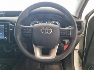 Toyota Hilux 2.4GD-6 double cab 4x4 Raider X auto - Image 8