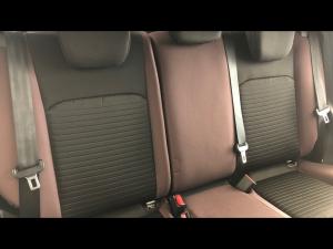Toyota Starlet Cross 1.5 XS manual - Image 11