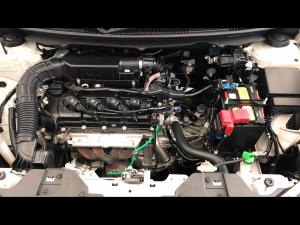 Toyota Starlet Cross 1.5 XS manual - Image 14
