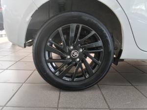 Toyota Vitz 1.0 XR auto - Image 18