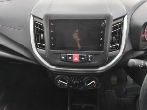 Toyota Vitz 1.0 XR manual - Image 12