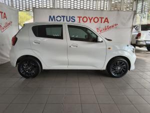 Toyota Vitz 1.0 XR manual - Image 3