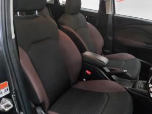 Toyota Starlet Cross 1.5 XS manual - Image 13