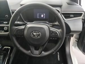 Toyota Corolla 1.8 HEV XR - Image 8