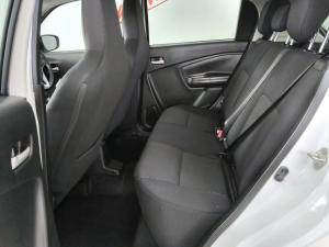 Toyota Vitz 1.0 XR manual - Image 14