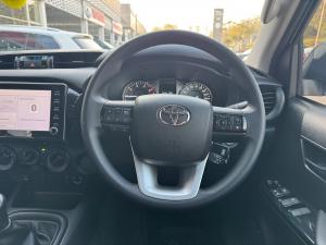 Toyota Hilux 2.4GD-6 double cab Raider manual - Image 8