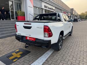 Toyota Hilux 2.4GD-6 double cab Raider manual - Image 2