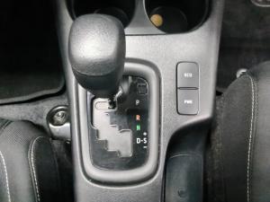 Toyota Hilux 2.4GD-6 double cab 4x4 Raider auto - Image 13