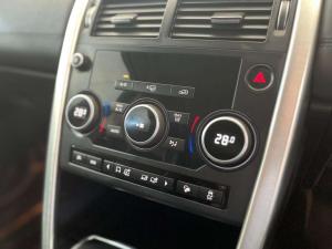 Land Rover Discovery Sport 2.0i4 D SE - Image 19