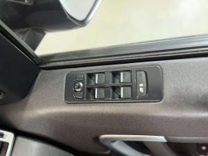 Land Rover Discovery Sport 2.0i4 D SE - Image 20