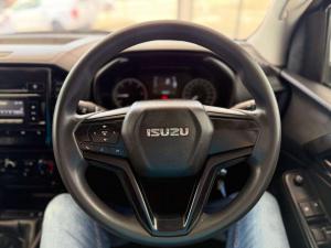 Isuzu D-MAX 1.9 Ddi L 4X4 D/C - Image 13