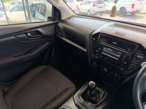 Isuzu D-MAX 1.9 Ddi L 4X4 D/C - Image 16