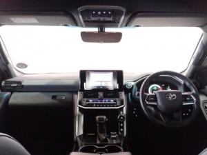 Toyota Land Cruiser 300 3.3D GX-R - Image 9