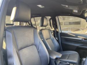Toyota Hilux 2.8GD-6 48V double cab 4x4 Legend RS - Image 7