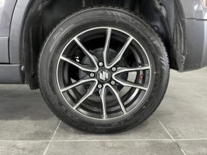 Suzuki Vitara Brezza 1.5 GL S-Edition auto - Image 8