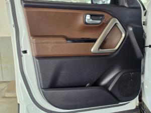 Mahindra Scorpio-N 2.2D Z8 - Image 18