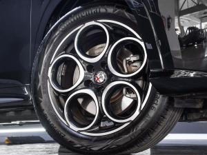 Alfa Romeo Tonale 1.5T Hybrid Ti - Image 5