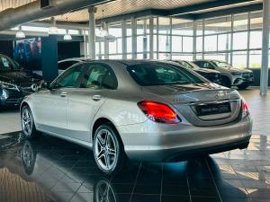 Mercedes-Benz C-Class C200 - Image 10