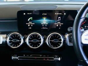 Mercedes-Benz GLB GLB250 Progressive - Image 11