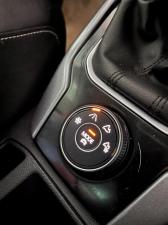Volkswagen T-Roc 2.0TSI 4Motion Design - Image 11