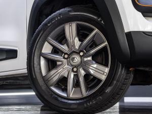 Renault Kwid 1.0 Climber auto - Image 5