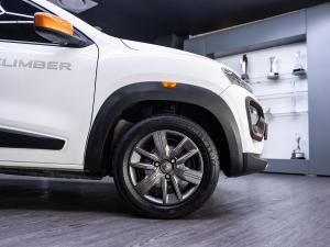 Renault Kwid 1.0 Climber auto - Image 8