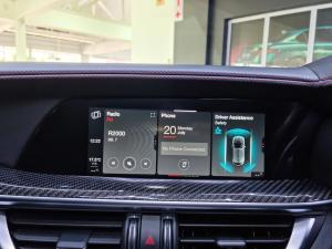 Alfa Romeo Stelvio Estrema 2.0T AWD - Image 15