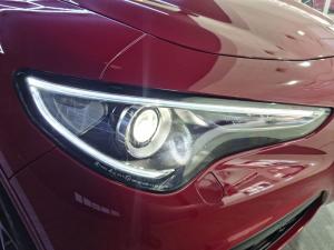 Alfa Romeo Stelvio Estrema 2.0T AWD - Image 23