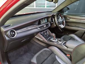 Alfa Romeo Stelvio Estrema 2.0T AWD - Image 29