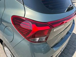 Hyundai Grand i10 1.0 Premium hatch - Image 10