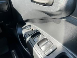Hyundai Grand i10 1.0 Premium hatch - Image 21