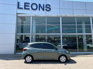 Hyundai Grand i10 1.0 Premium hatch - Image 3