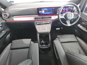 Mercedes-Benz V250d Avantgarde AMG automatic - Image 10
