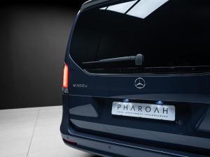 Mercedes-Benz V-Class V300d Exclusive - Image 15