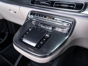 Mercedes-Benz V-Class V300d Exclusive - Image 20