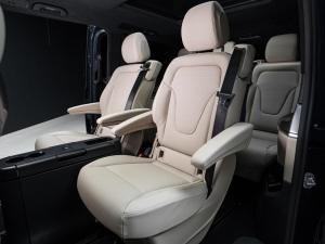 Mercedes-Benz V-Class V300d Exclusive - Image 27