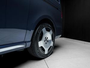Mercedes-Benz V-Class V300d Exclusive - Image 3