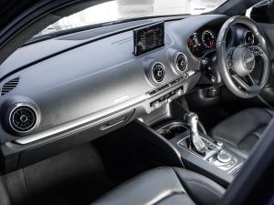 Audi A3 sedan 30TFSI - Image 17