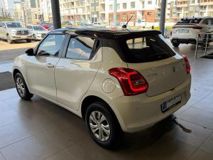 Suzuki Swift 1.2 GL manual - Image 7