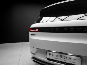 Land Rover Range Rover Sport D350 Dynamic SE - Image 14