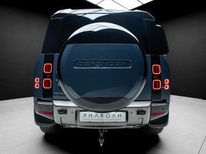 Land Rover Defender 110 D250 X-Dynamic SE - Image 11