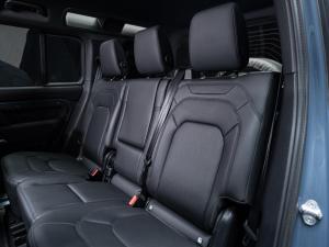 Land Rover Defender 110 D250 X-Dynamic SE - Image 24