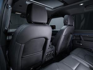 Land Rover Defender 110 D250 X-Dynamic SE - Image 25