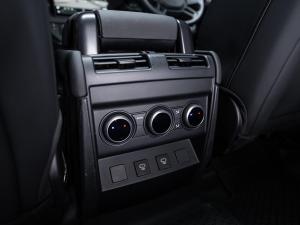 Land Rover Defender 110 D250 X-Dynamic SE - Image 26