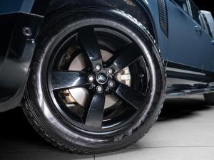 Land Rover Defender 110 D250 X-Dynamic SE - Image 7