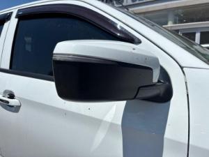Isuzu D-Max 1.9TD double cab LS auto - Image 9
