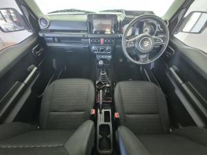 Suzuki Jimny 1.5 GLX AllGrip 3-door manual - Image 6