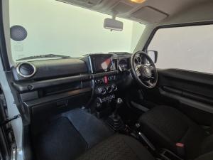 Suzuki Jimny 1.5 GLX AllGrip 3-door manual - Image 7