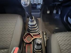 Suzuki Jimny 1.5 GLX AllGrip 3-door manual - Image 9