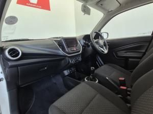 Toyota Vitz 1.0 XR manual - Image 7